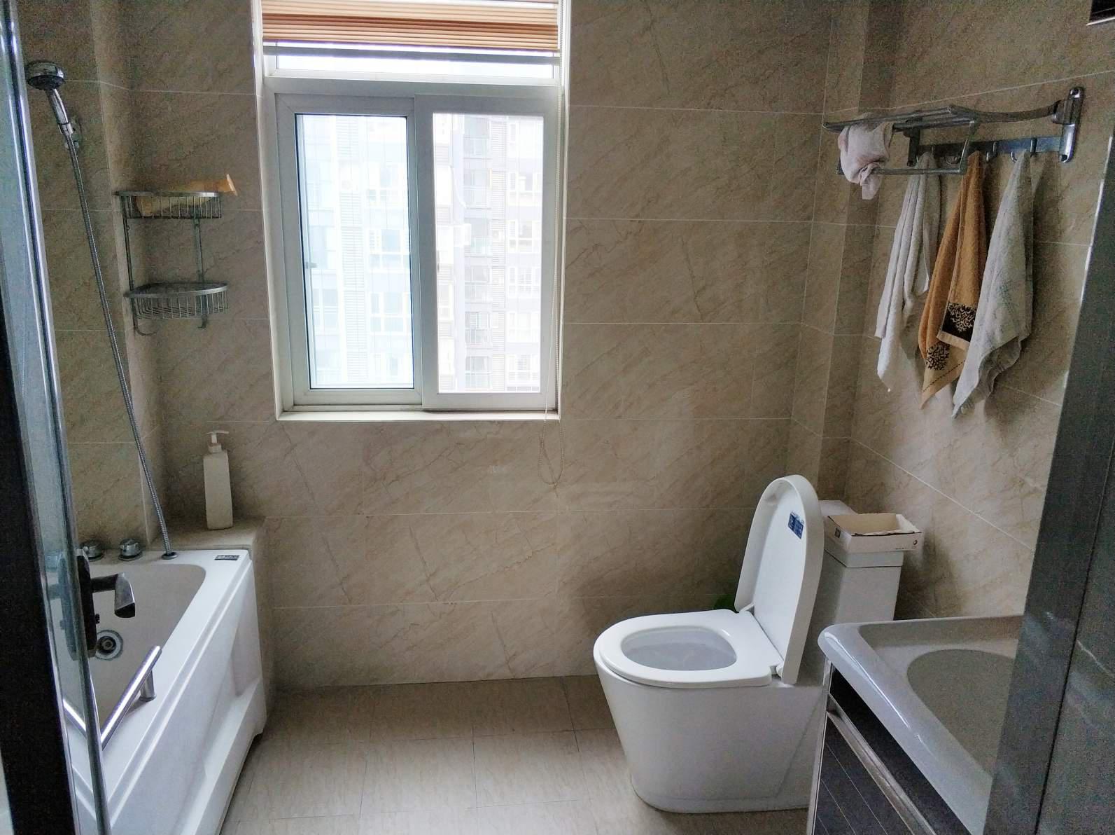 福星城边户 楼层装修漂亮大开间带花园