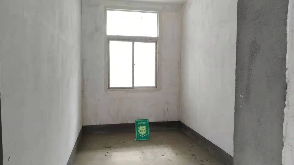 富苑名居友谊路上面还有一层毛坯老证需要在大彭场购房的可以看看