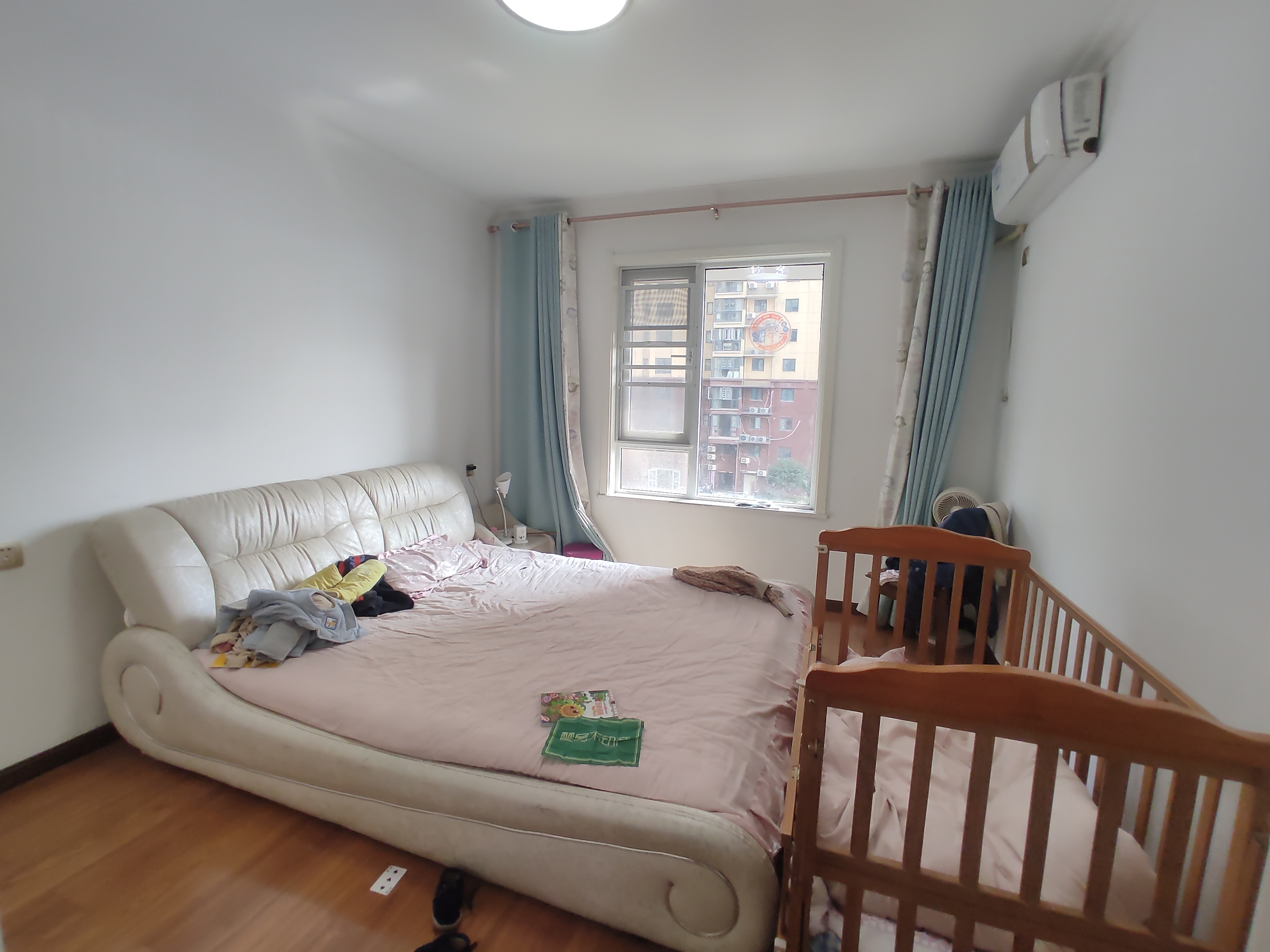 满庭春.精装三房南北通透.证件满二.看房方便