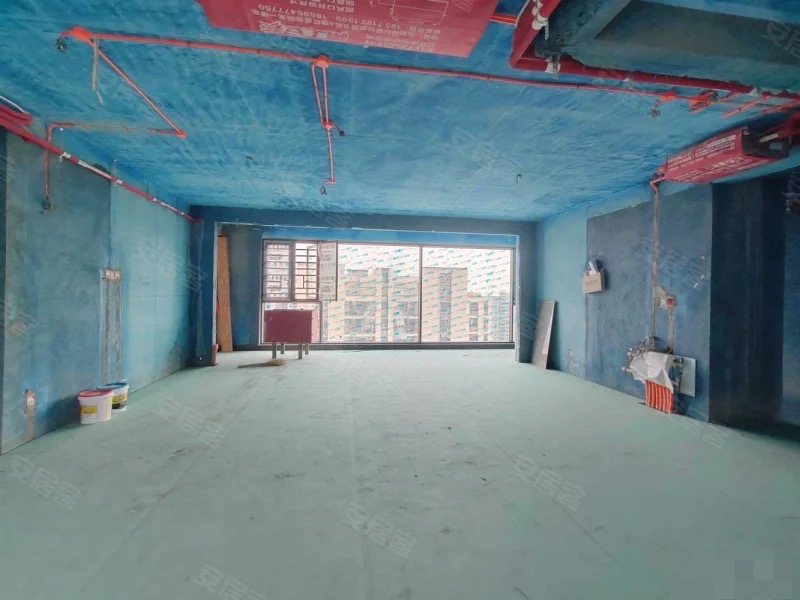 吾悦‮府华‬，大‬平层 ​，业‮峰之‬半‬装修，一梯一户，小高层，带车位，全屋中央空调➕地暖，装修了一大半了