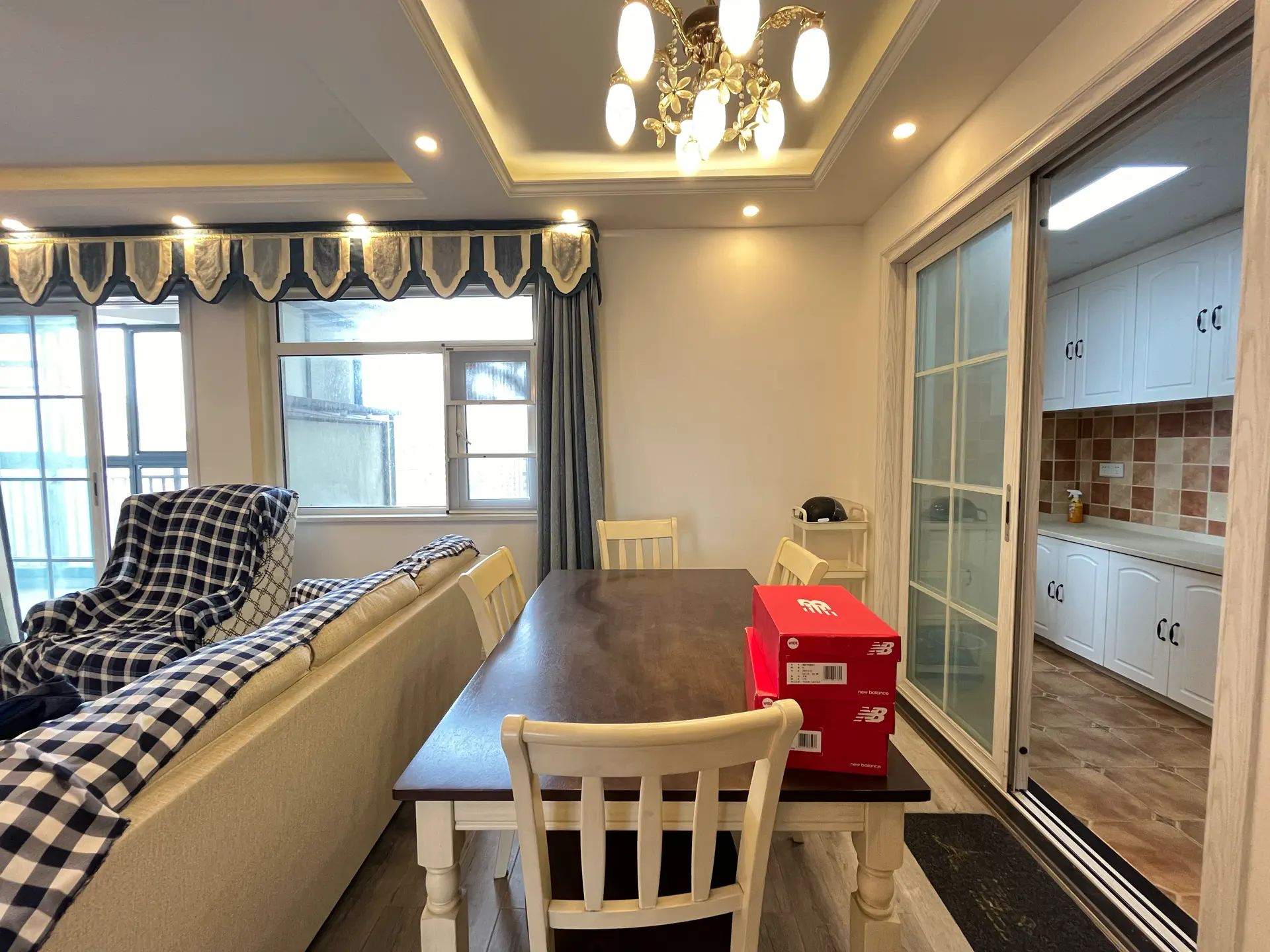 捡漏，城南，森林国际城，精装三房，边户，好楼层，证满二