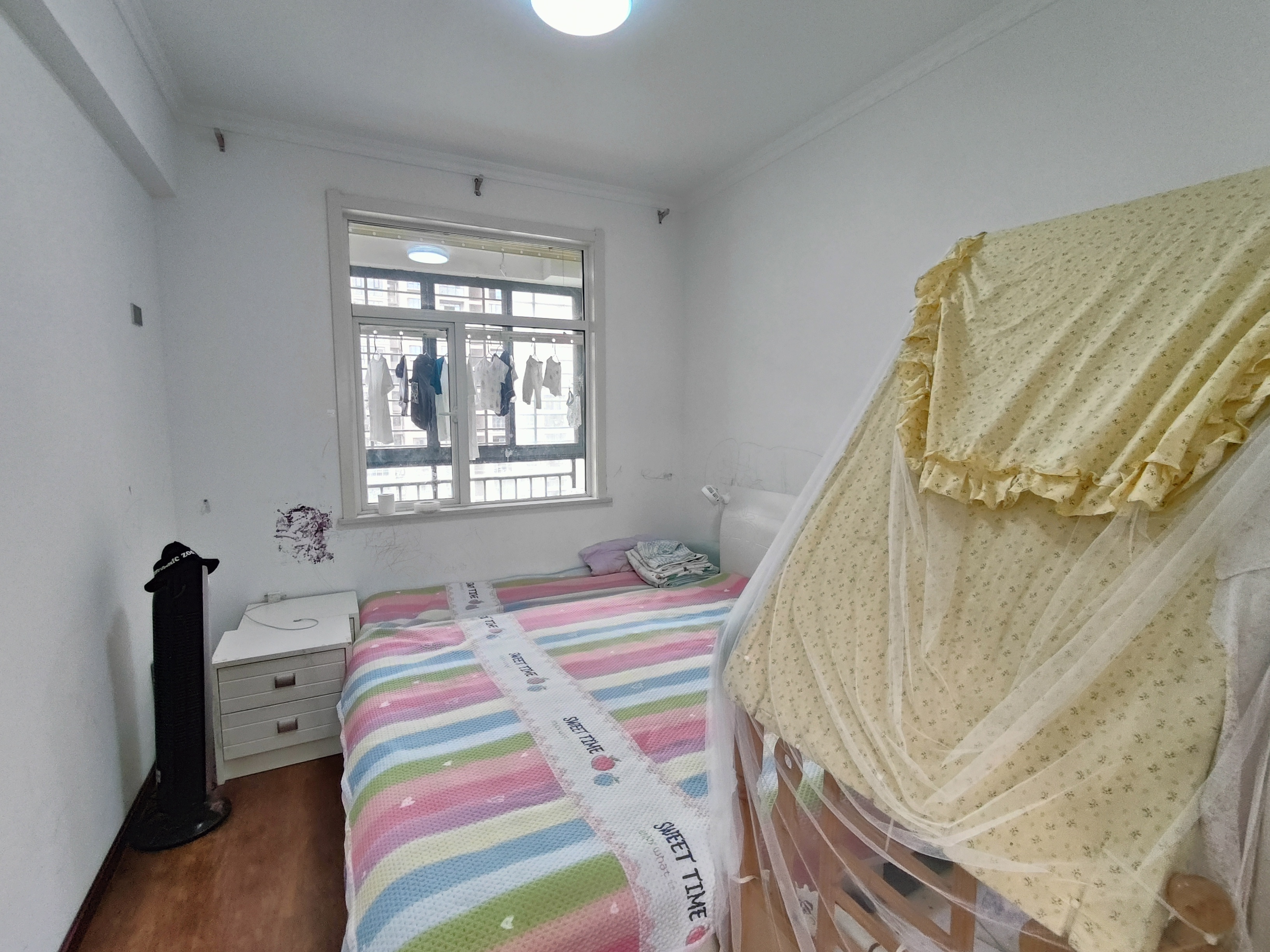 时代天骄.精装三房两卫.中间楼层.证件满二.