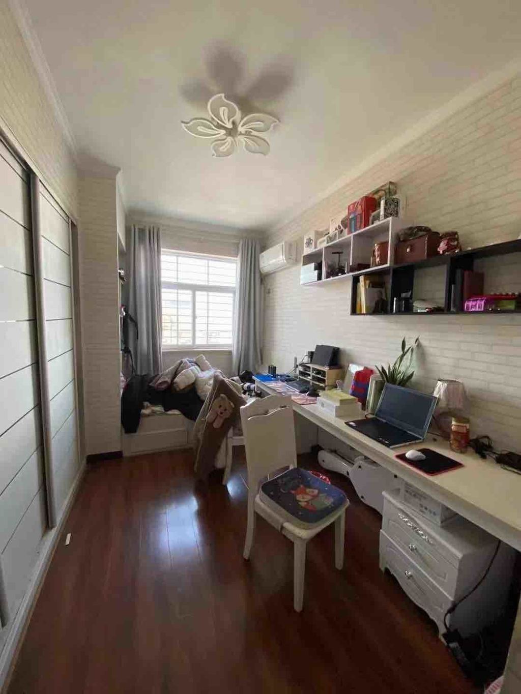 武商附近，笆篓湾小高层精装三房，证件满五，看房方便