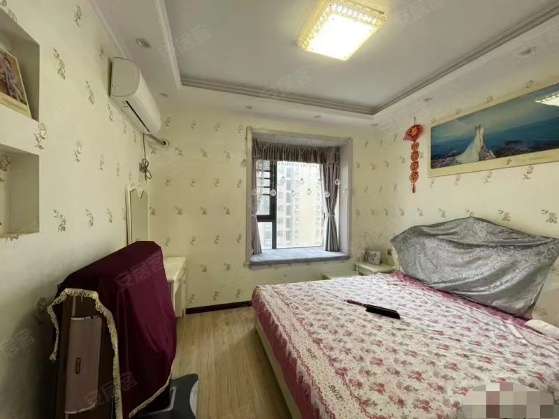 253，急售，抖降10w，仙桃xiao学旁，紫润尚城，精装三房，中间楼层，证满二，成色9.9新