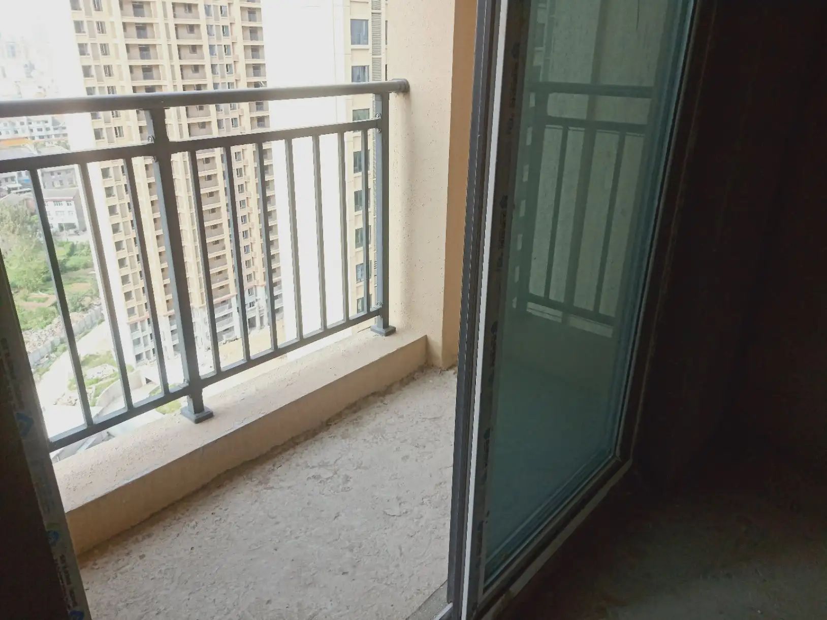 捡漏，城南，南国明珠，单价4000，送车位，大三房，南北双阳台，电梯20层