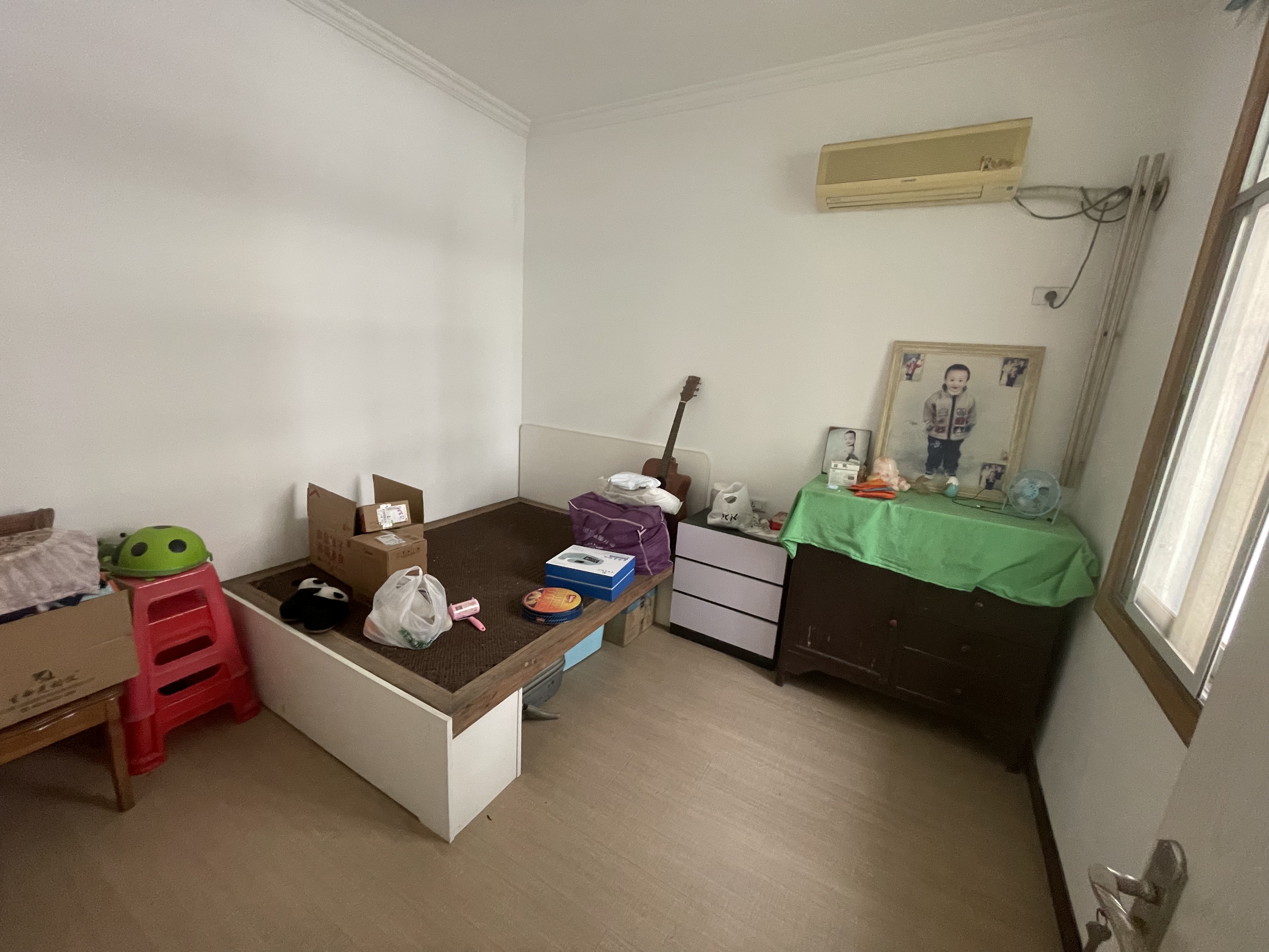 农办宿舍集体证城市广场后面步梯3楼装修成色新近商城