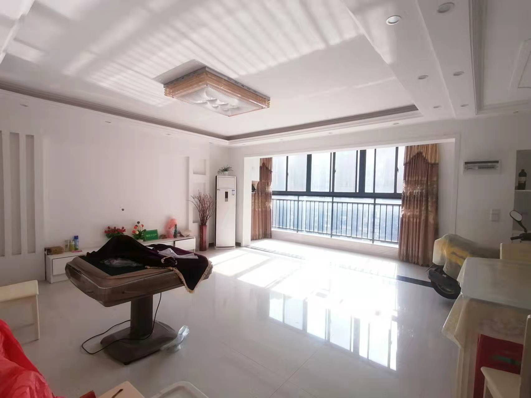 和合国际精装修基本未住家具家电留下层色新证满2年