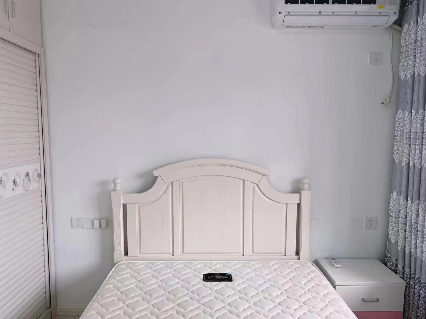 荣怀装修两房出租包物业