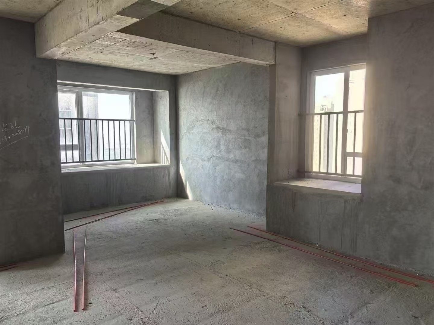 捡漏，满庭春，毛坯三房，电梯好楼层，单价3800，诚心出售