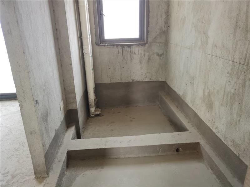 就读仙桃 ！紫润尚城毛坯三房 看房，急售证件已下可以按揭看房有钥匙