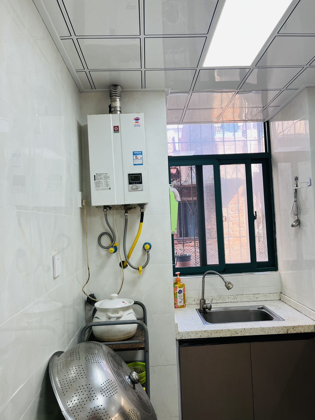 大新路步梯二楼