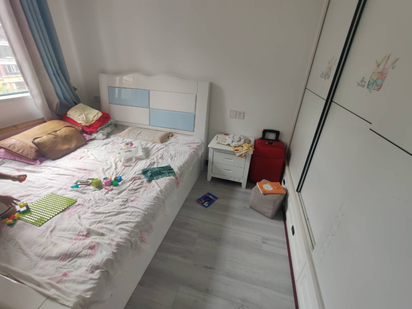 新城一号新街精装三房无遮挡户型方正装修很新预约看房