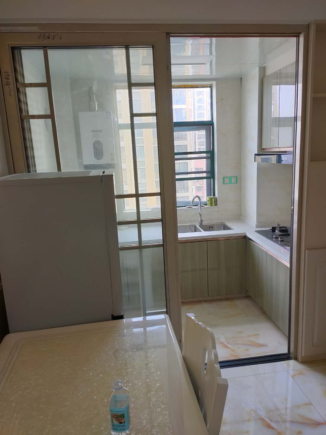 小区商业区，菜市场