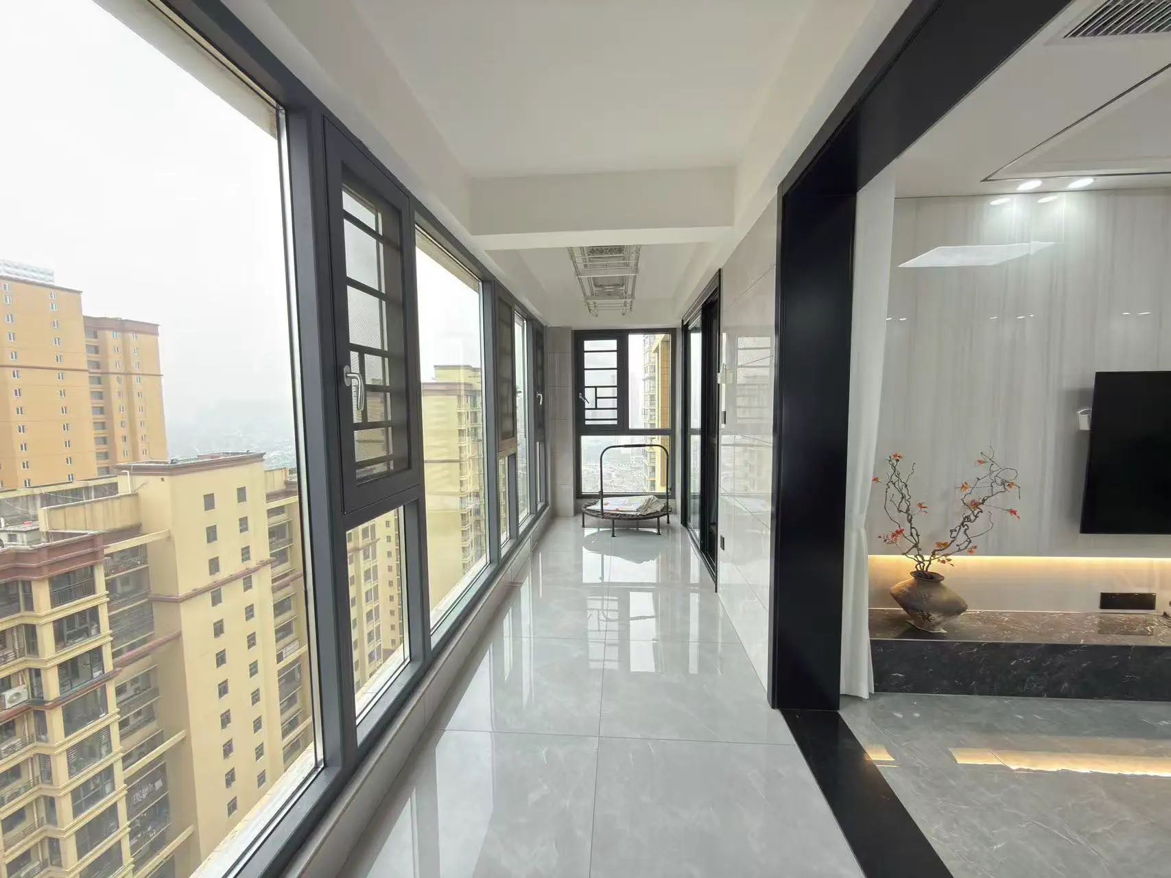 城南，领秀城，精装大三房，好楼层，户型方正，人车分流，满二，送车位