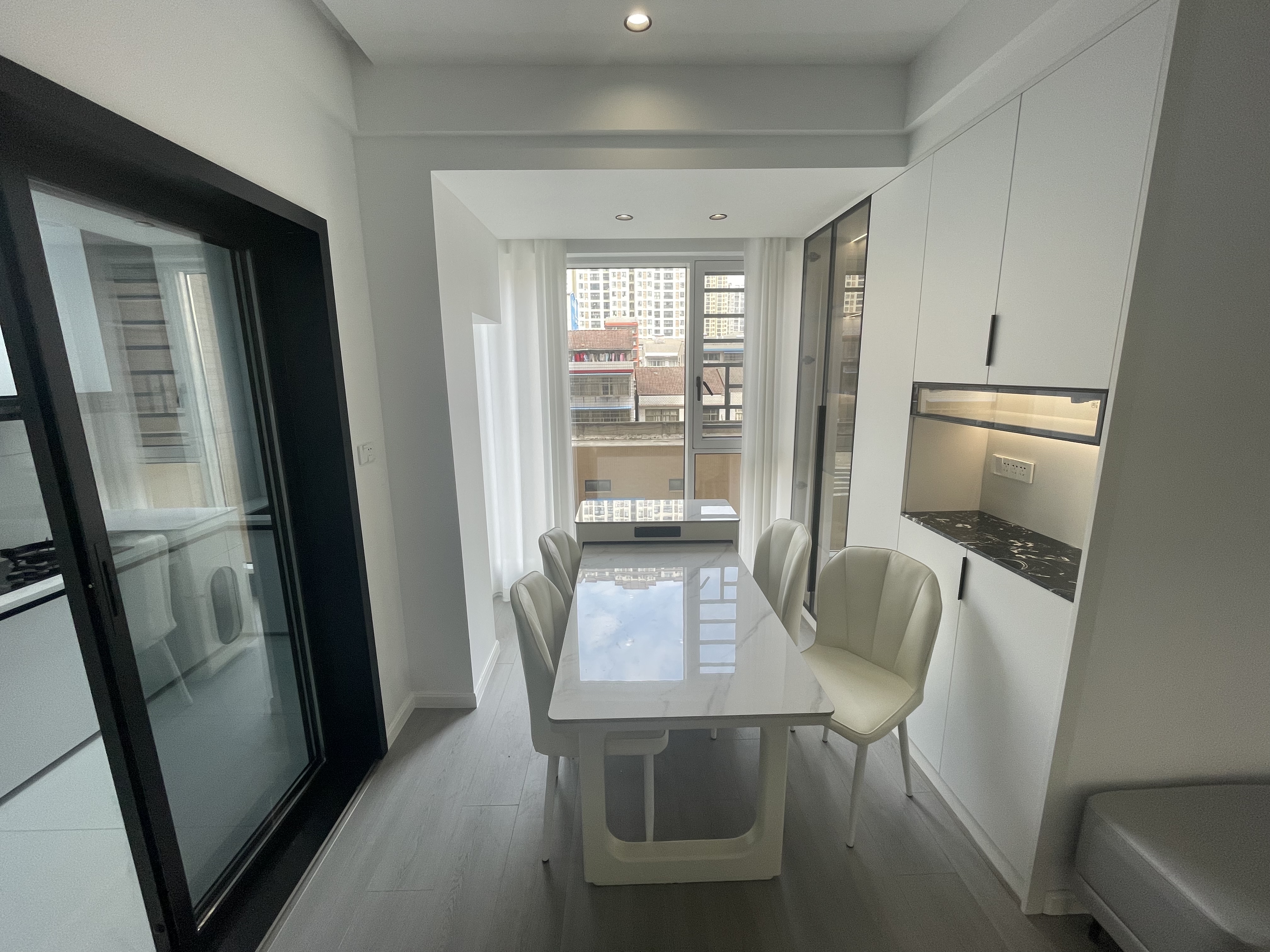 翰林公馆全新精装三房两卫看房密码边户通透