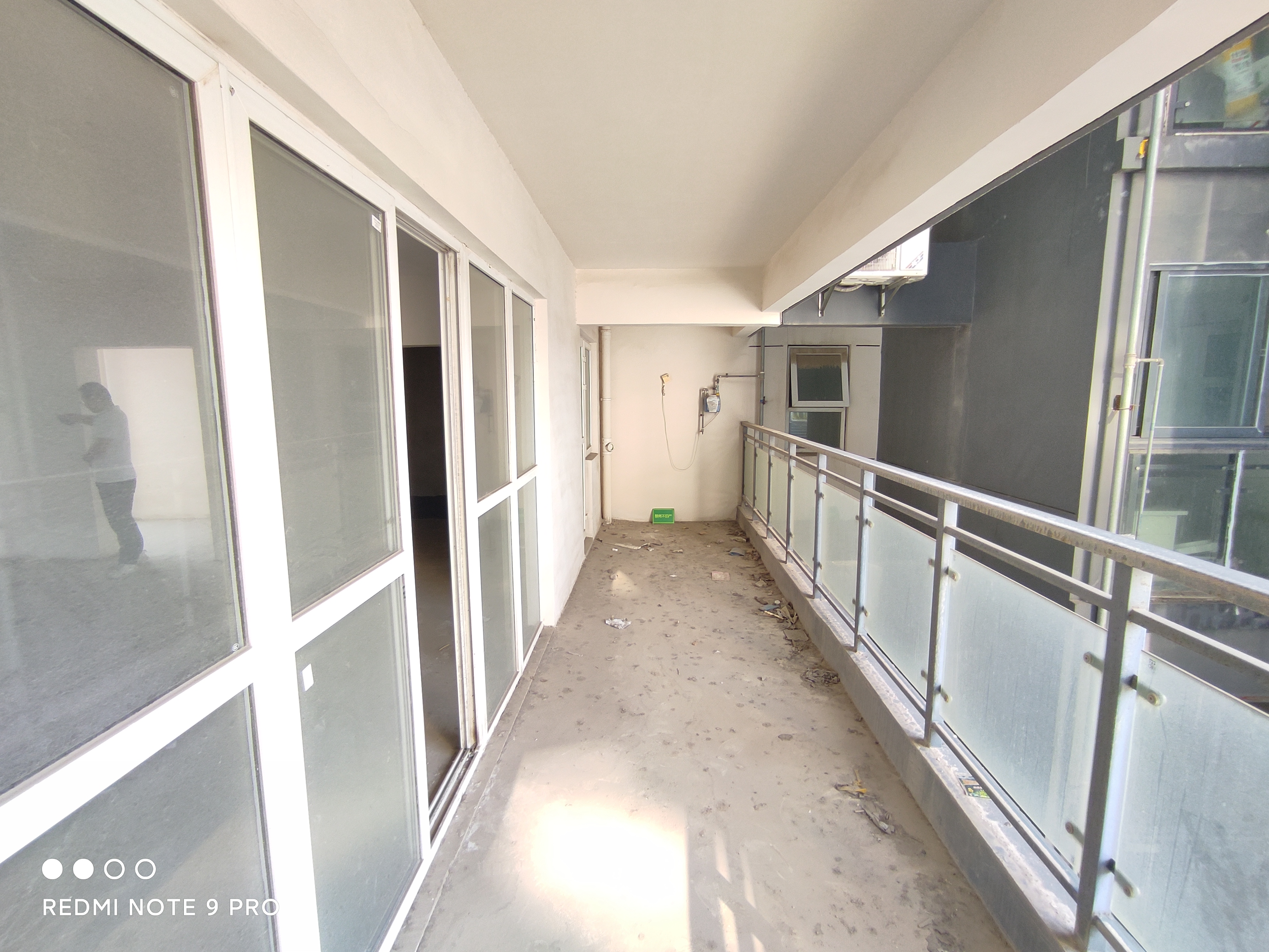 福星城毛坯大三房南北通透户型楼层好价格不高证件满两年