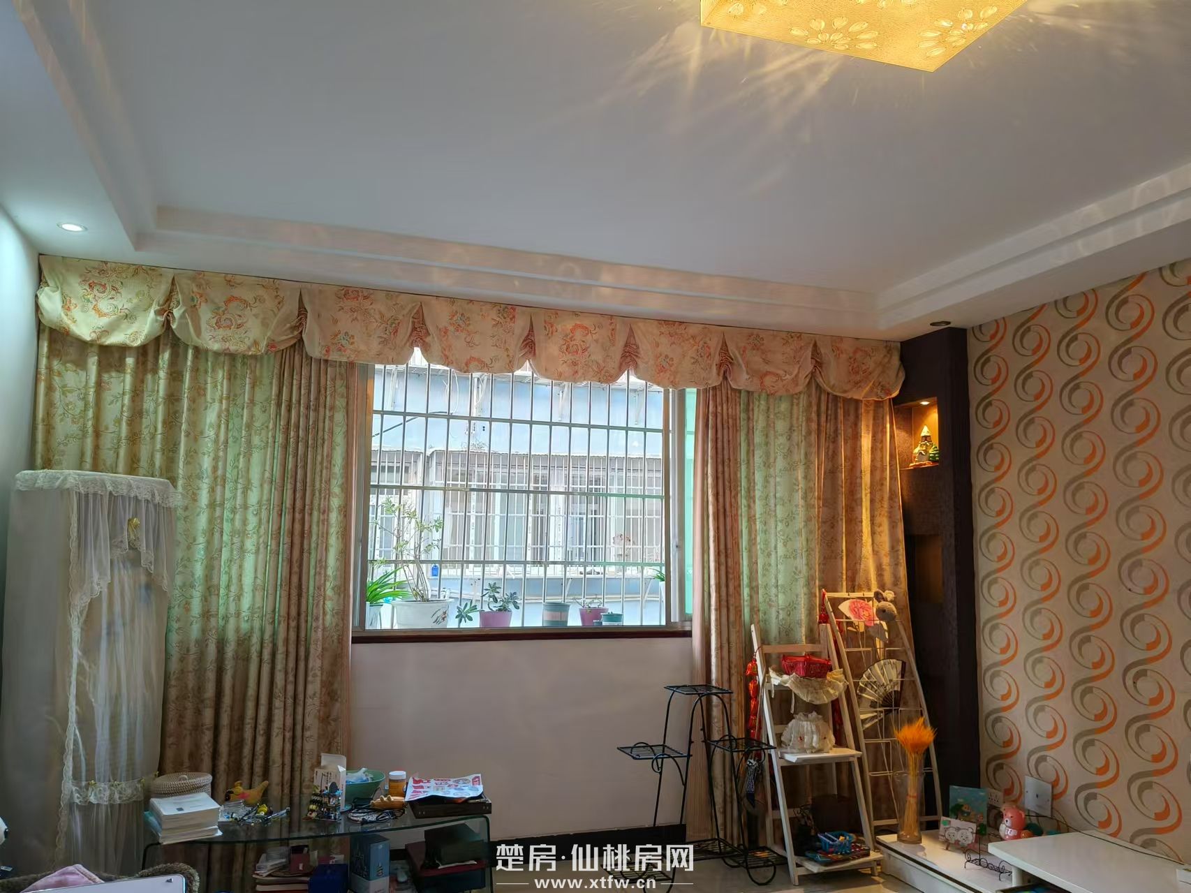 靠近沔小，市中1心地带！精装3房！95新，装修30＋，诚心出售，拎包入住！