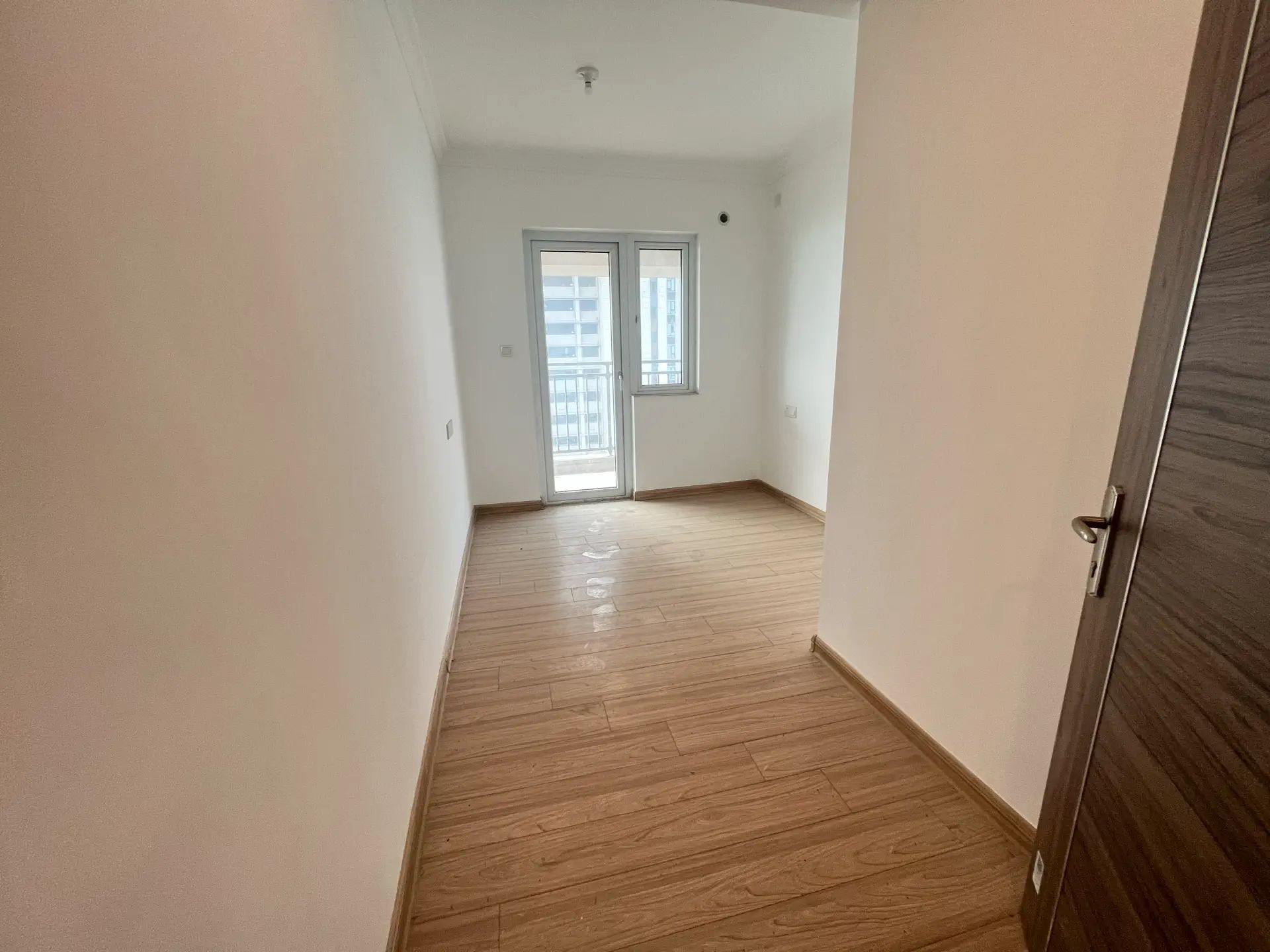 城南，碧桂园，精装四房，单价4500边户，好楼层27楼，老证