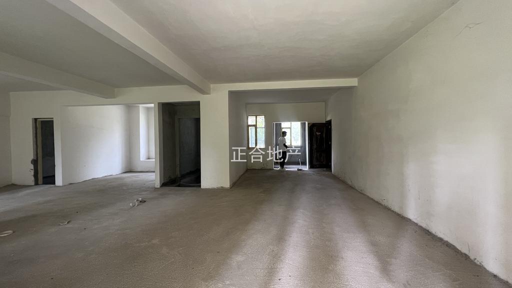 ？捡漏，吾悦旁，新城名都，单价4800，采光好，毛坯边户