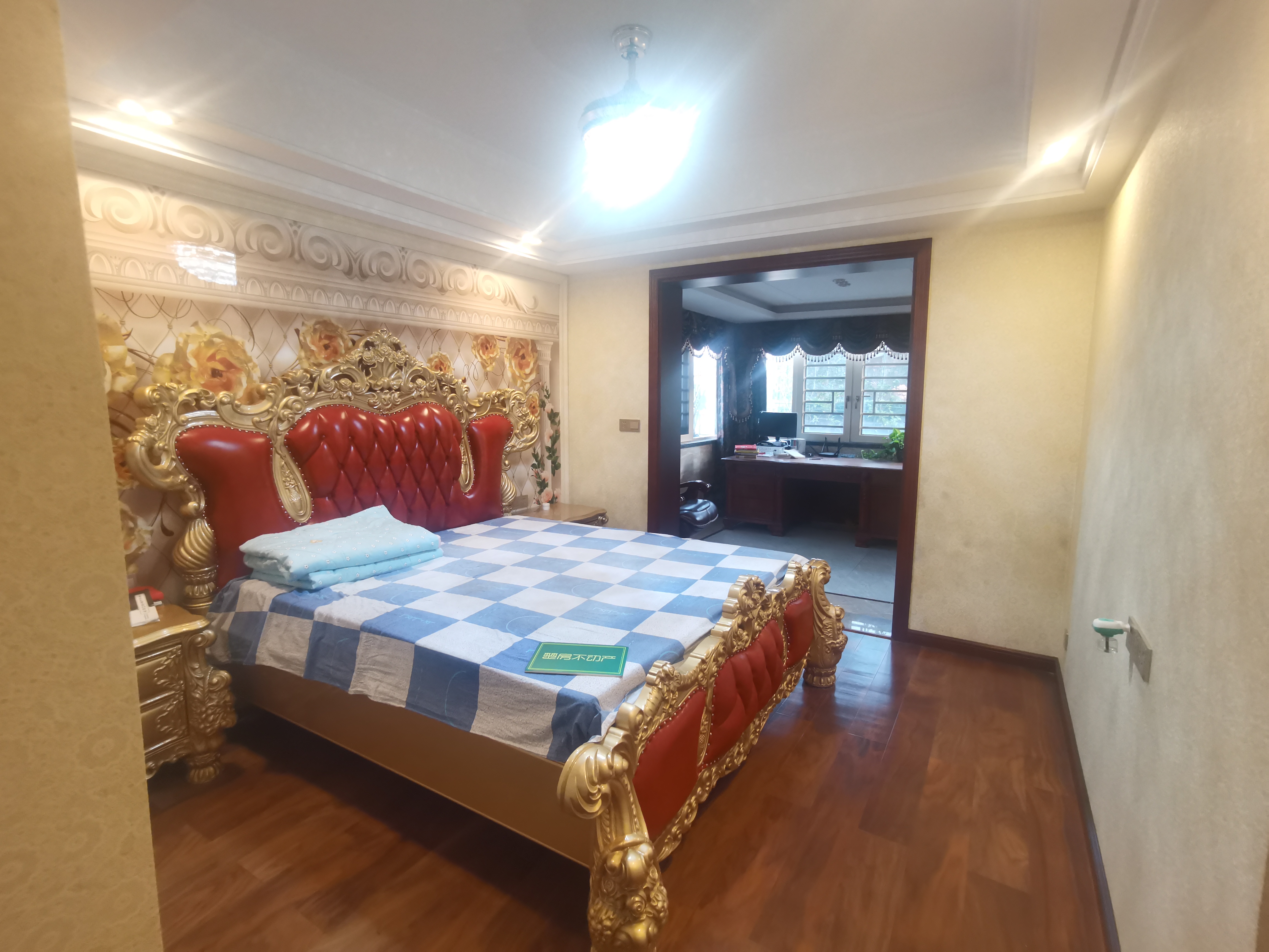 绿地华庭超大露台满足你所有幻想懂得欣赏的来