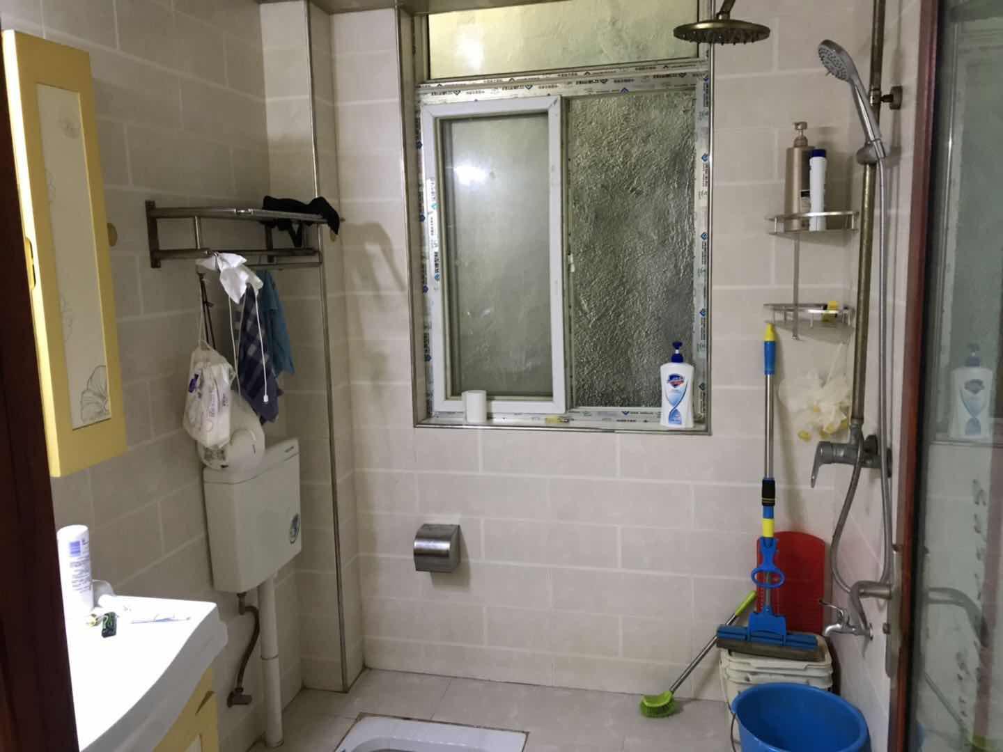 小城花园110平精装修3房2卫业主诚心卖房可压尾款