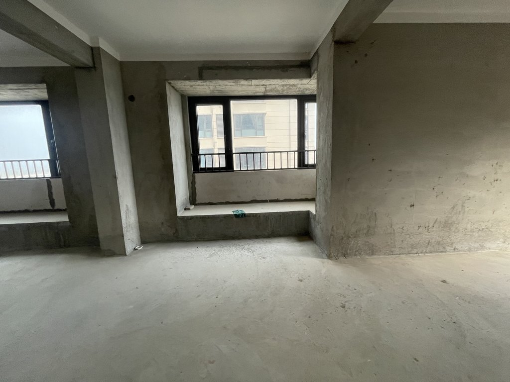 祥生观澜府，边户四房，前后采光视野好，电梯中高层，送车位