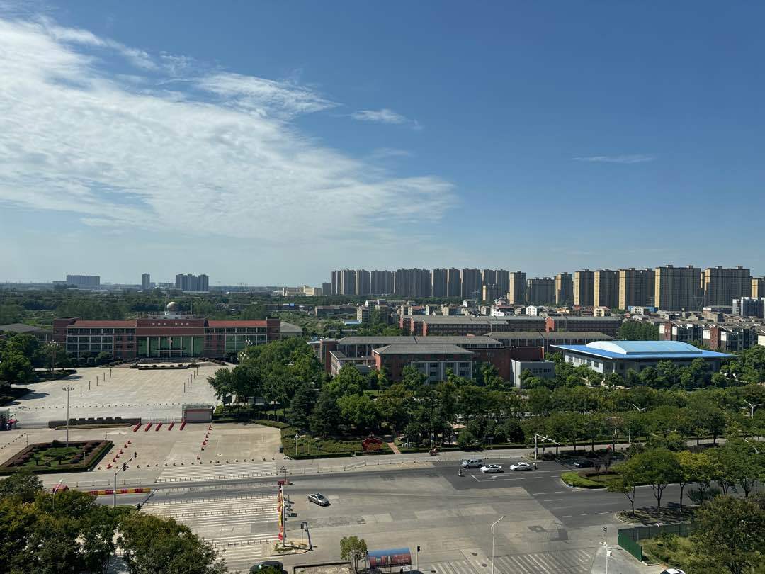 翰林公馆2室2厅1卫精装修家具家电全配优价出租！