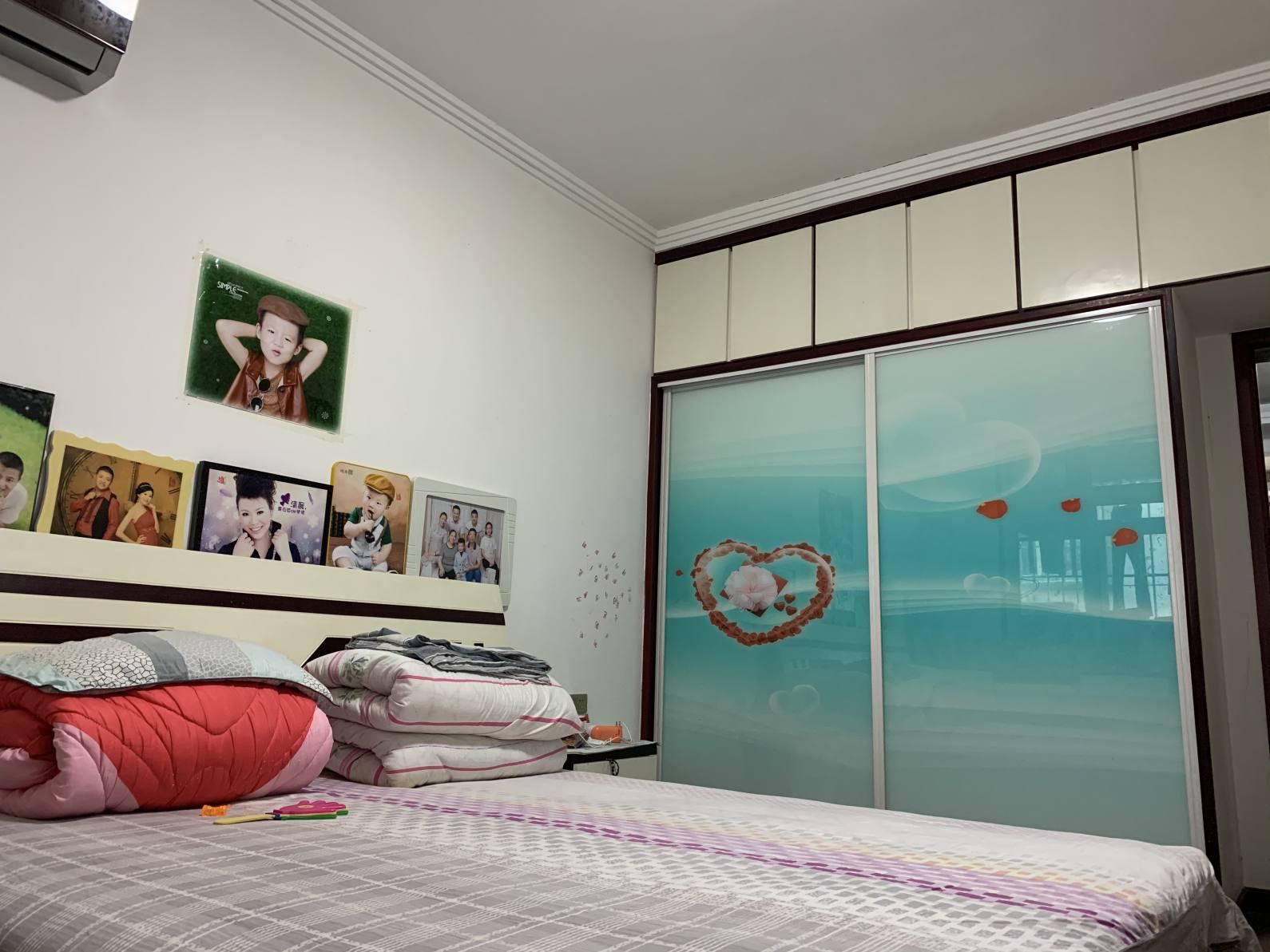 城市丽景旁，永乐小区，精装2房，33万，满五