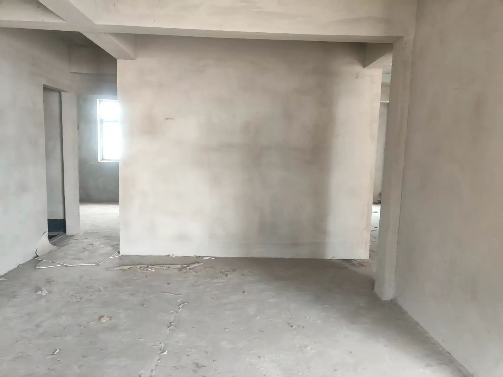 捡漏，商城附近，单价2600，毛坯四房，电梯小高层，好楼层