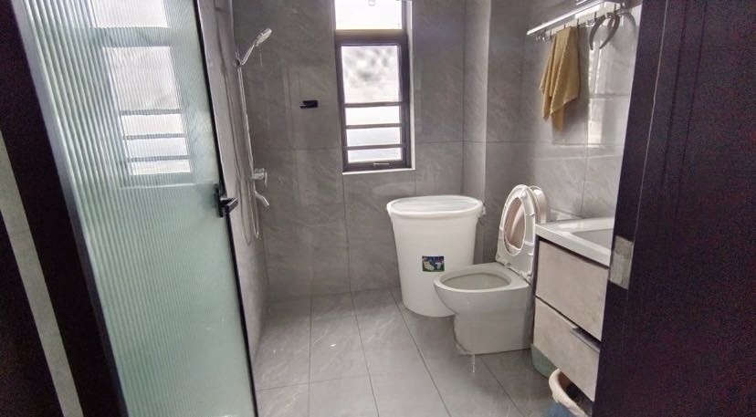 329，捡漏，沔街，御湖世家，精装大三房，9.5成新，诚心出售