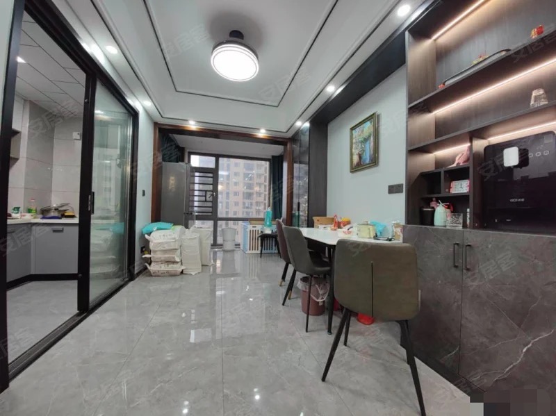 捡漏！房东急售，锦绣江山，精装三房，9.9成新，南北双阳台，证满二，好楼层