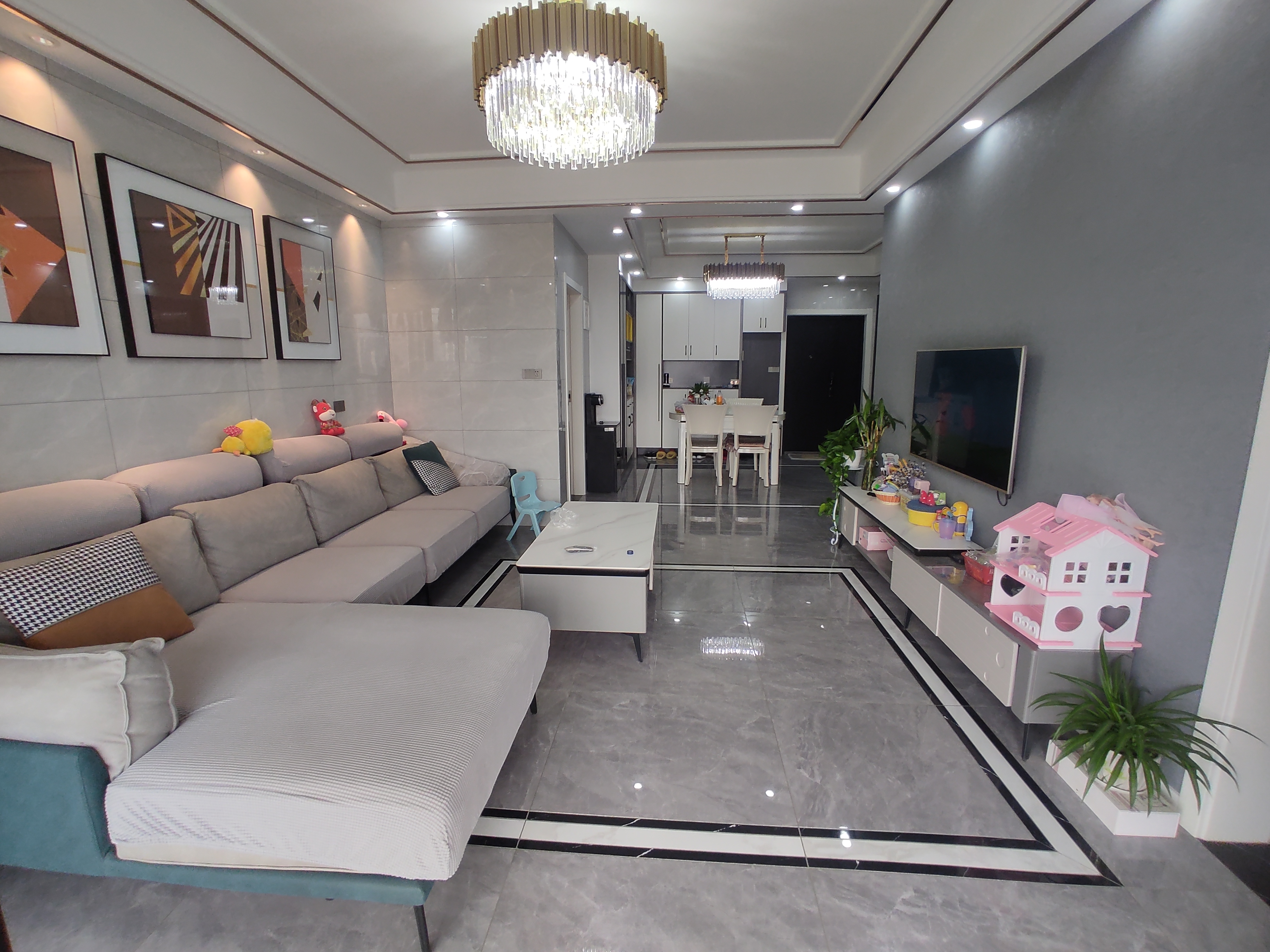 元泰未来城.精装大两房 屋里成色新  看房方便