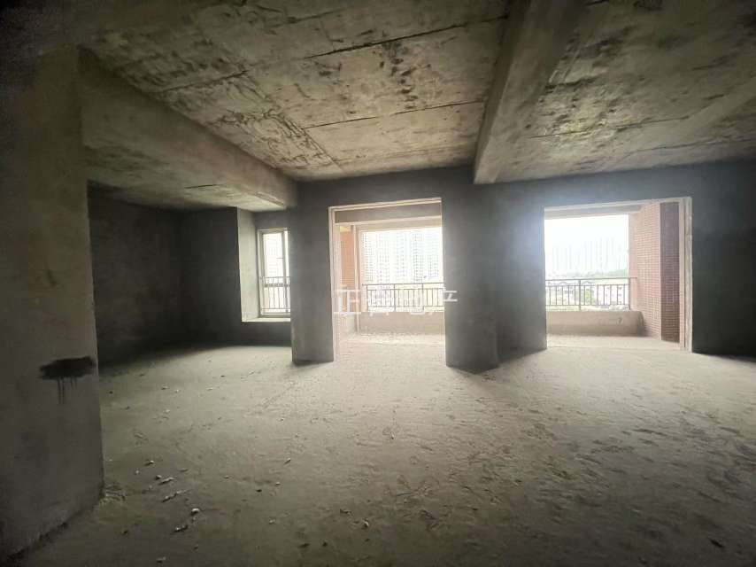 新城壹号五期，洋房复式楼，公摊小，7米大阳台买120平到手200平还送露台，