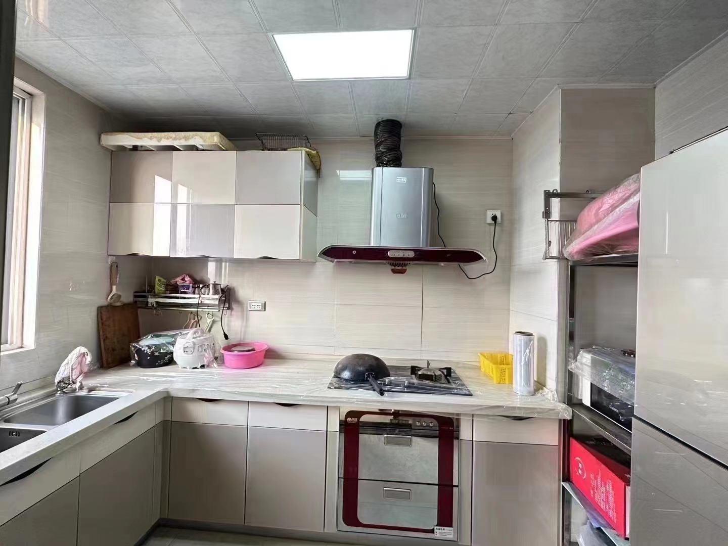 降价了！和合国际，电梯21楼，边户，精装三房两卫，老证，诚心出售