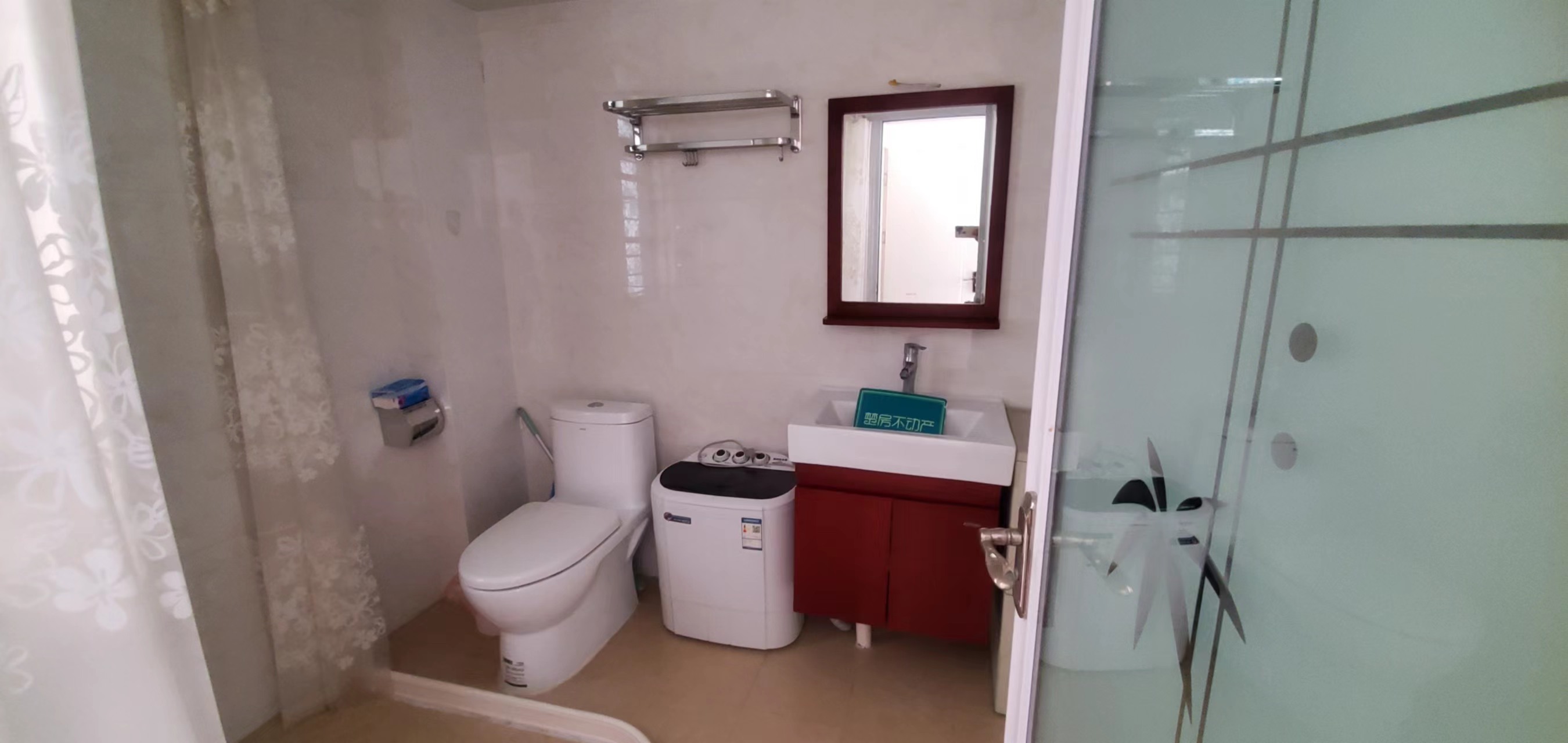 新城一号精装修大三房满2年看房方便