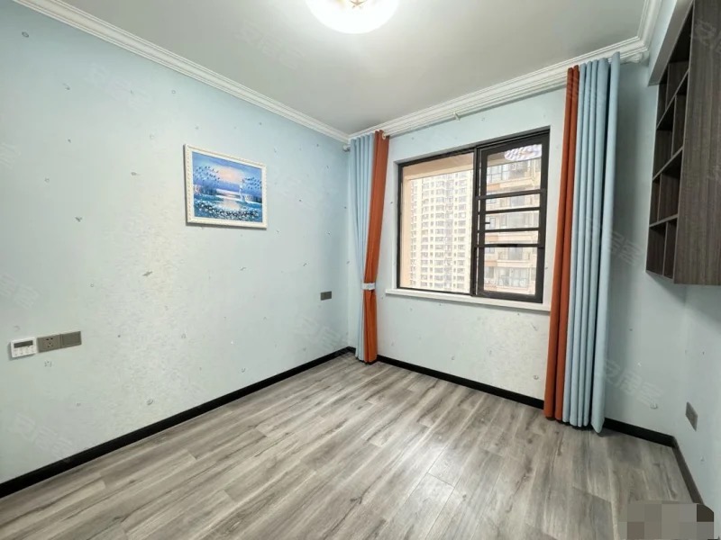 175，荣怀，电梯小高层，2梯2户，精装三房，9.9新，好楼层，证满二，南北双阳台