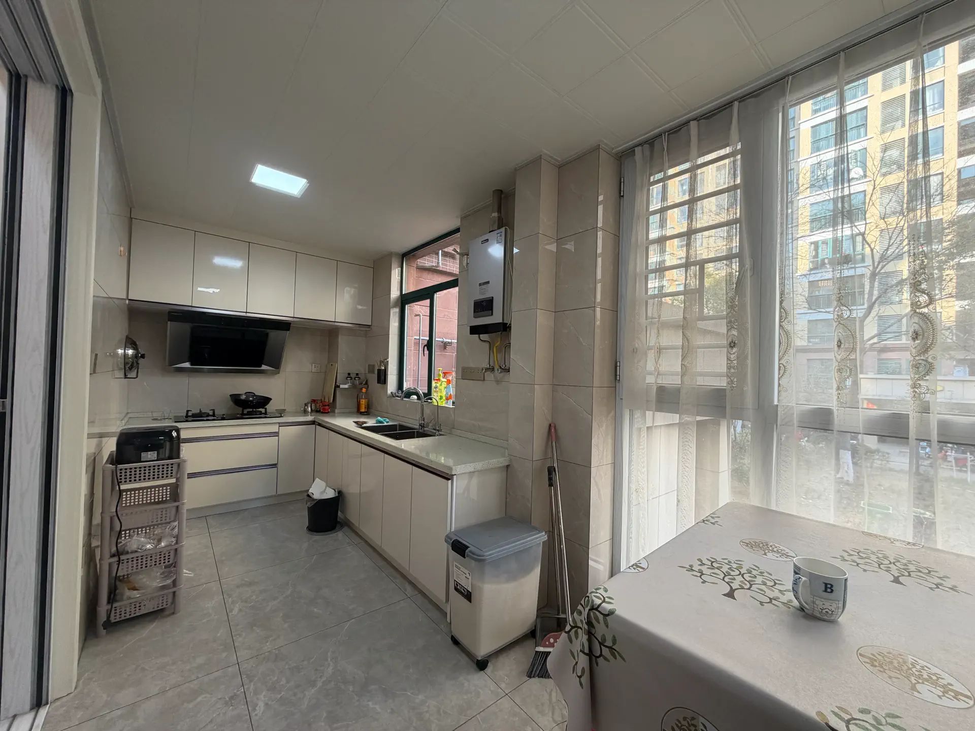 捡漏，城南，新城壹五期，电梯洋房，精装三房，单价5字头，证满二