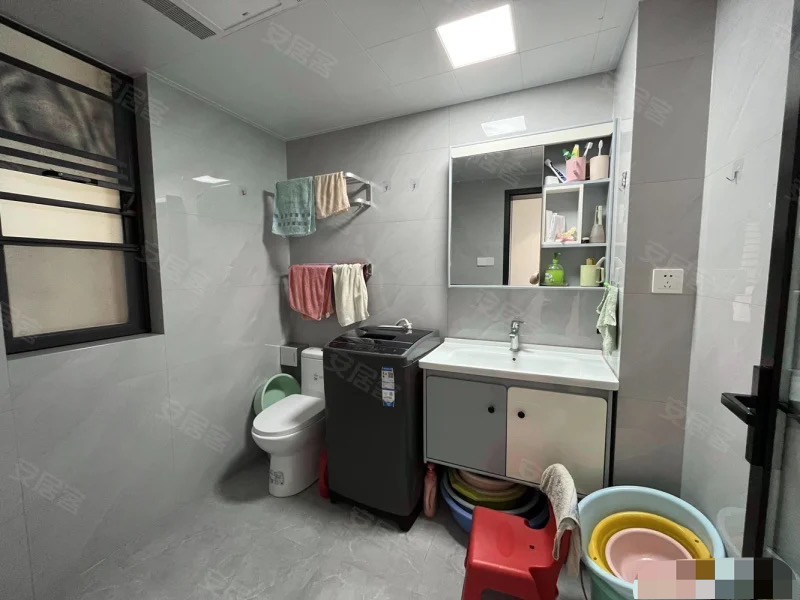 358？荣怀B区，精装大两房，​家电齐全，拎包入住，朝阳三小和三中