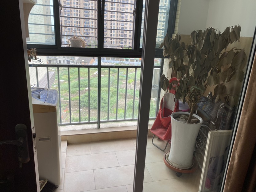 和合国际电梯好楼层满五weiyi，拎包入住