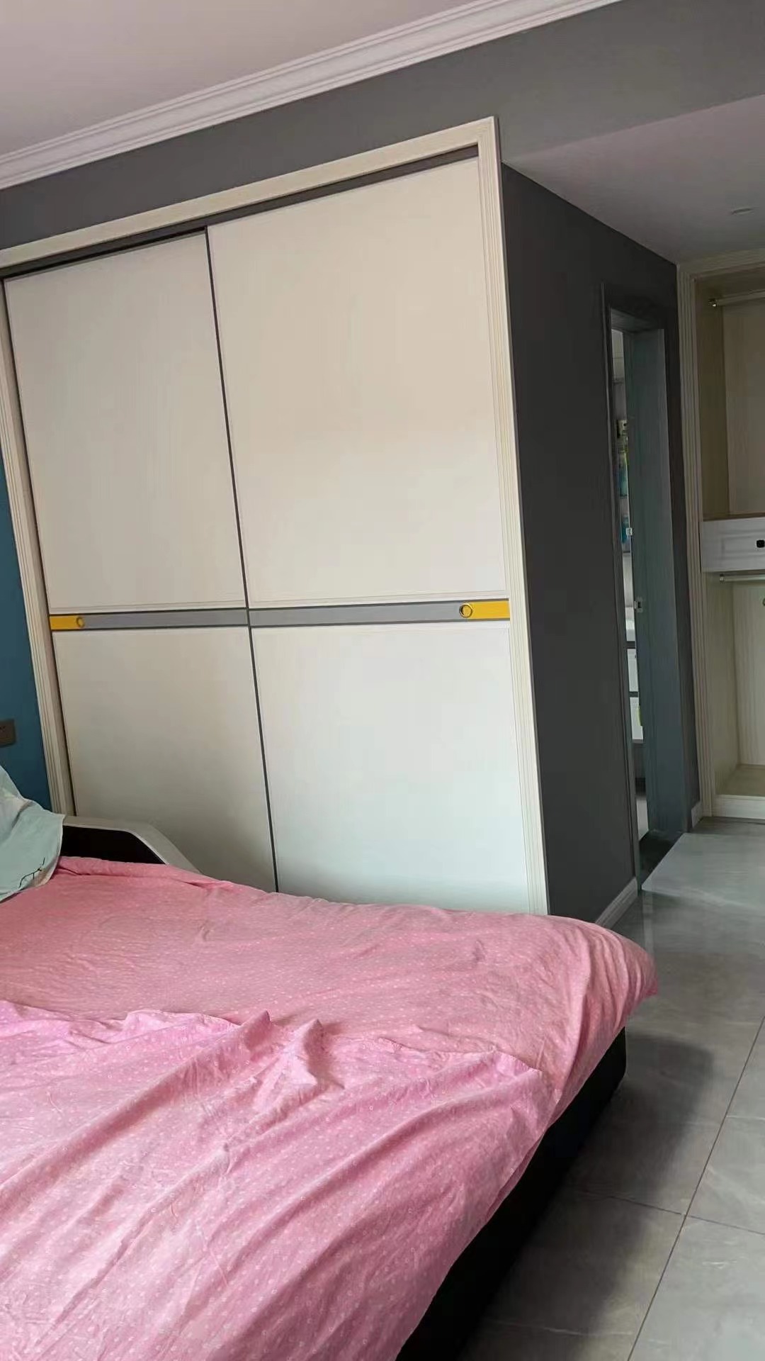 荣怀大三房出租装修新家电都齐全