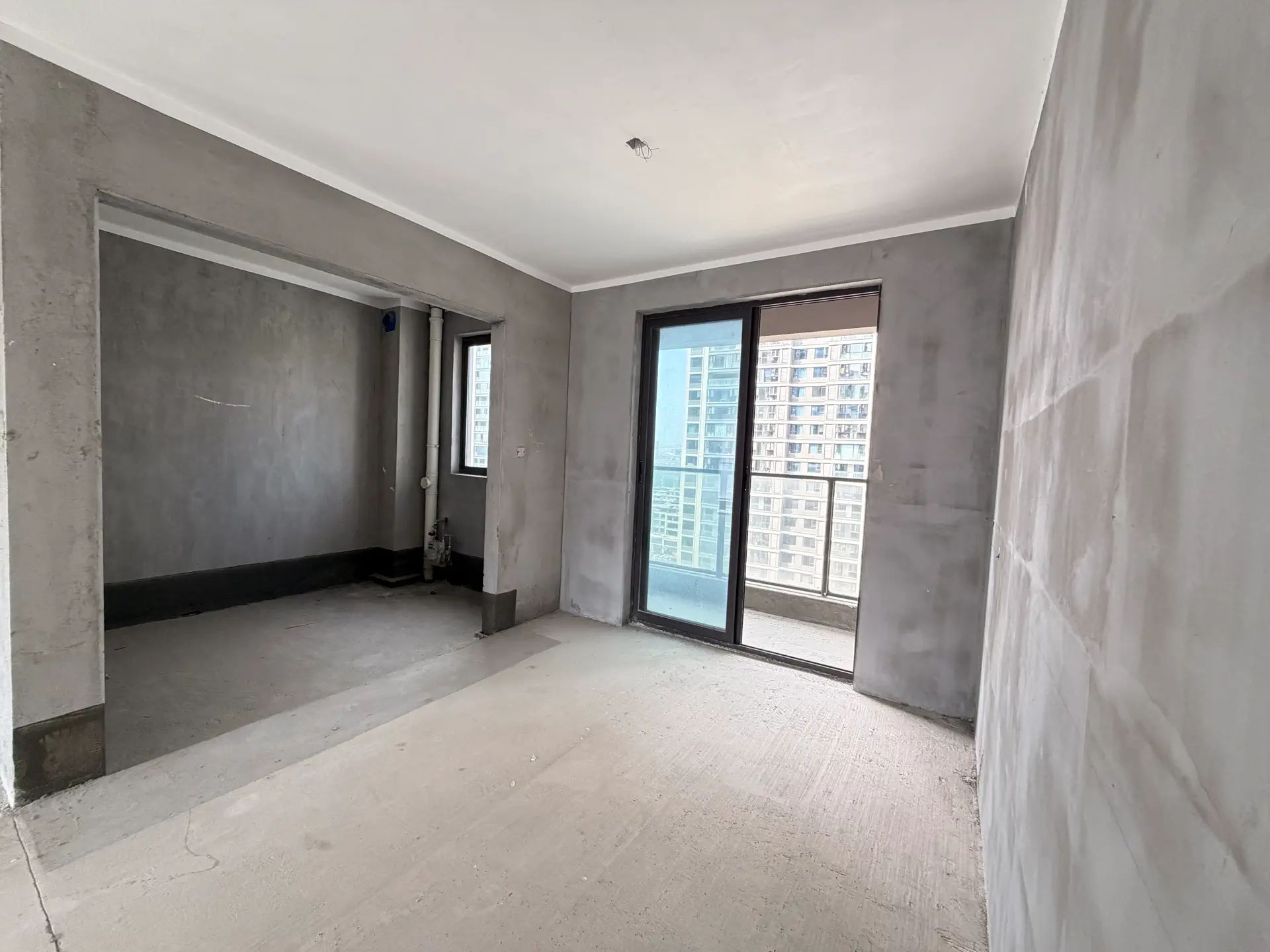 城南，吾悦广场，包满二，带车位，双阳台户型，电梯好楼层