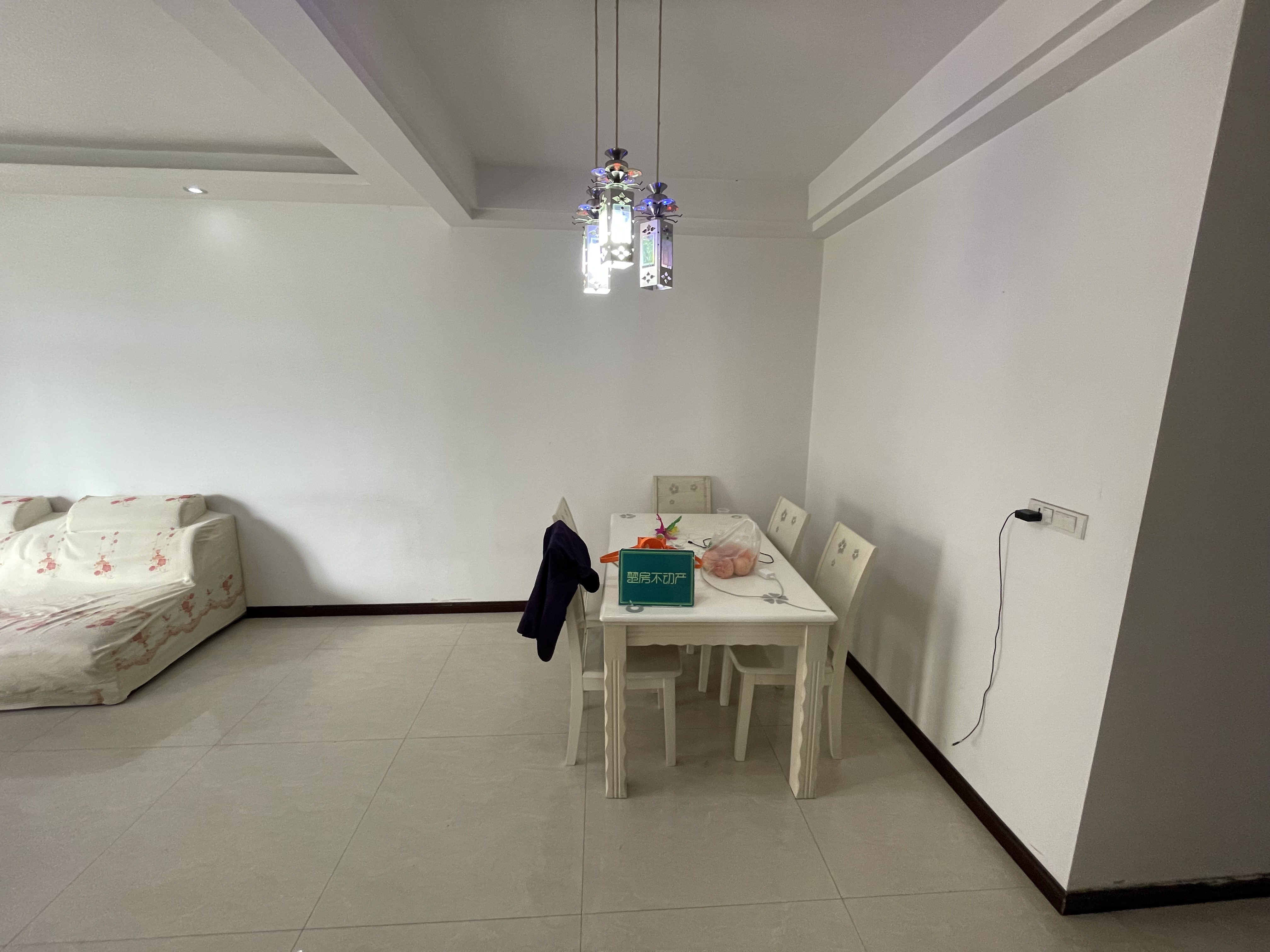 金诚花园精装两房电梯中层户型方正房东诚意出售