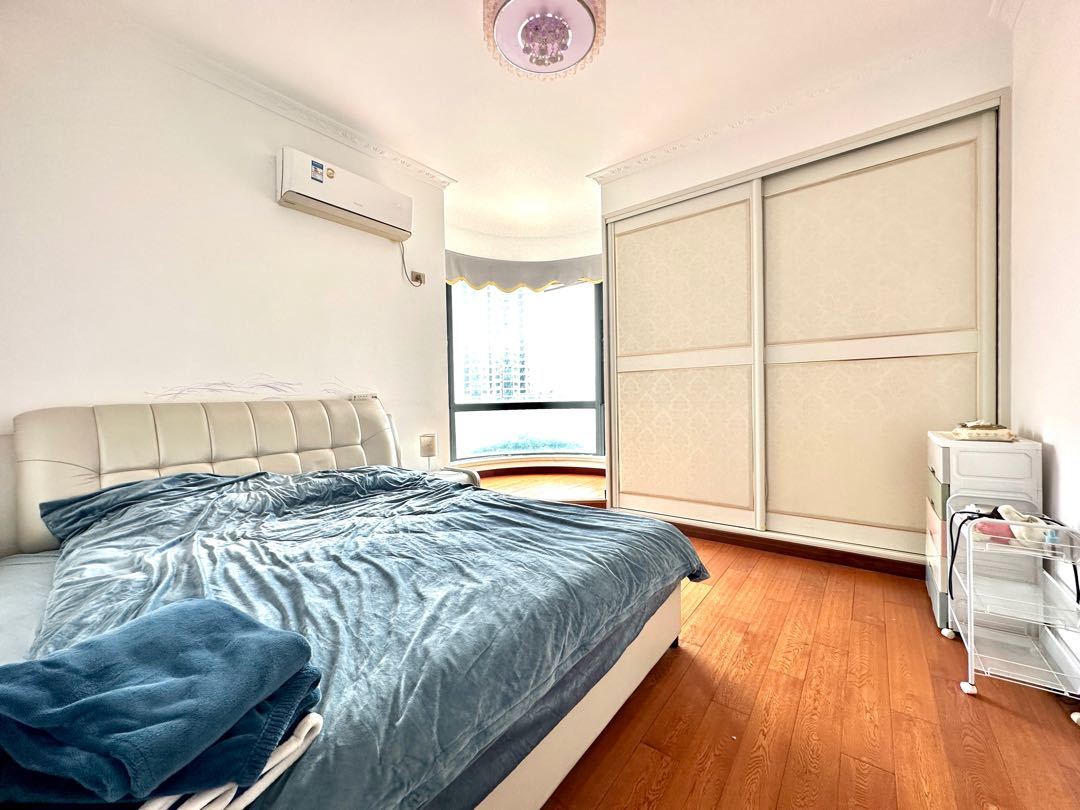 捡漏，御台公馆，精装四房，好楼层，成色新，证满二