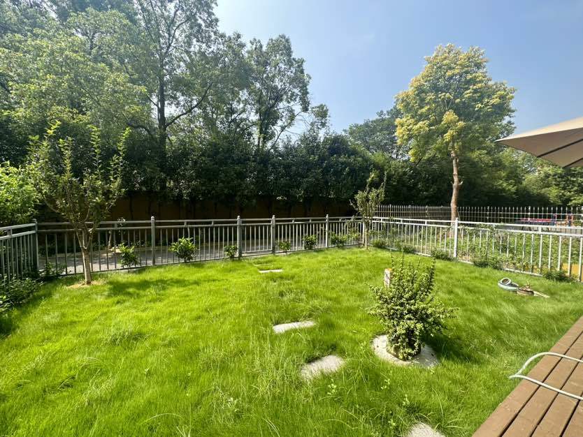 捡漏，带的大院子，装修新，全屋品牌，45万拿下，证满二，亏本