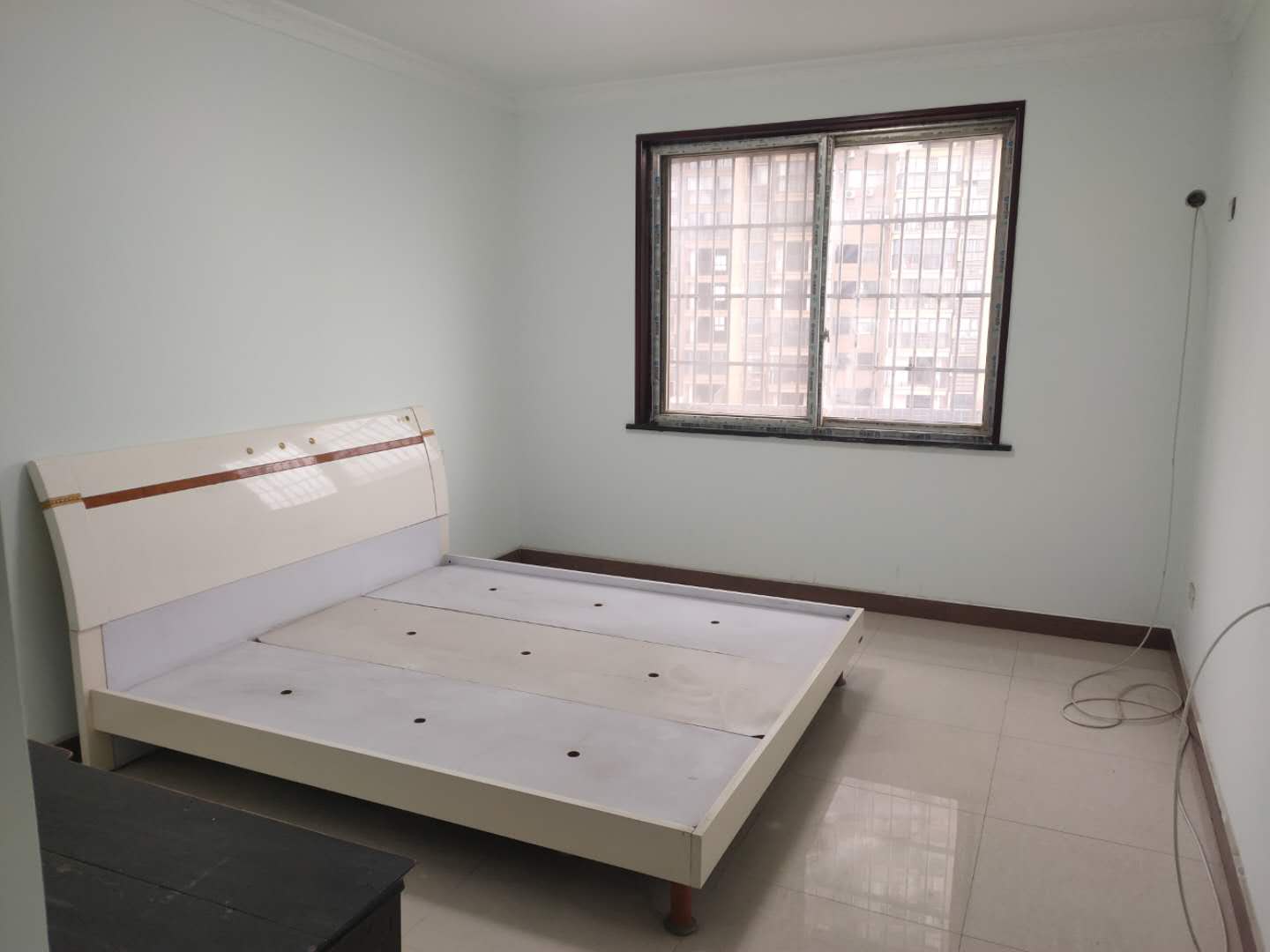 天门桃花源对面步梯中层大四房价格美丽