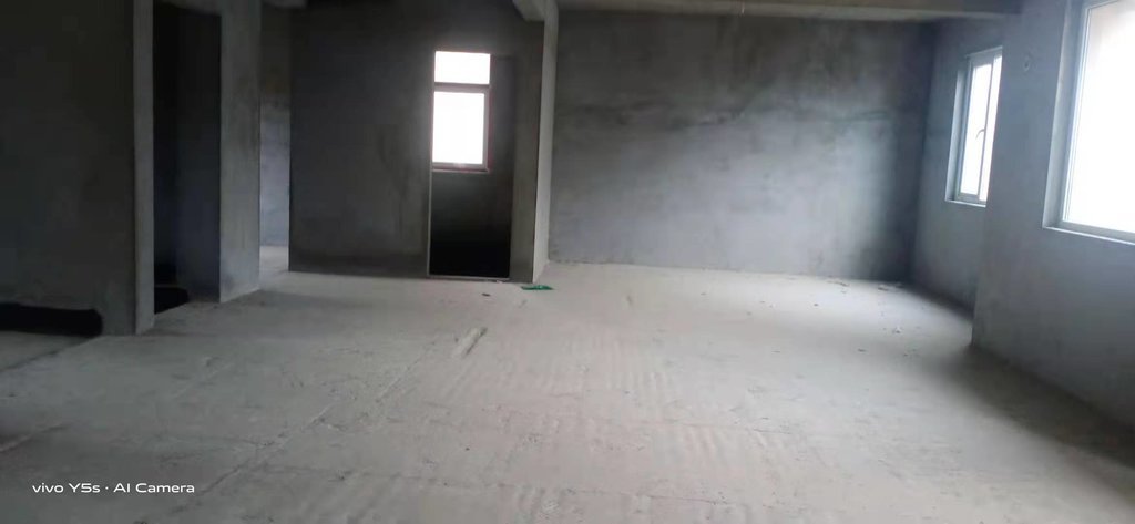 锦绣江山瑞园.毛坯大三房，小区绿植环绕，中间小高层