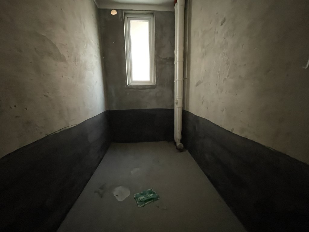 森林国际毛坯三房.户型端正.楼层好.采光好