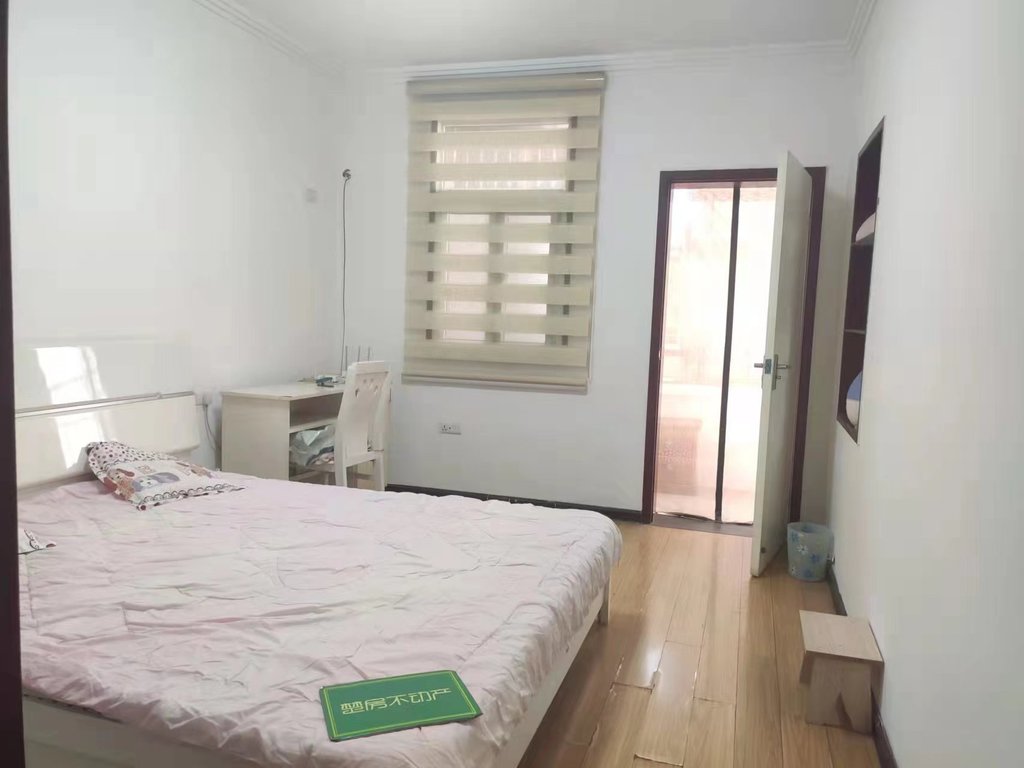 老人民医院宿舍中间楼层拎包即住带一储藏室