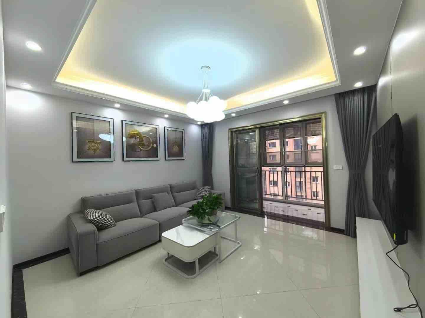 亏本急售，供暖三房，电梯好楼层，全新装修，拎包入住