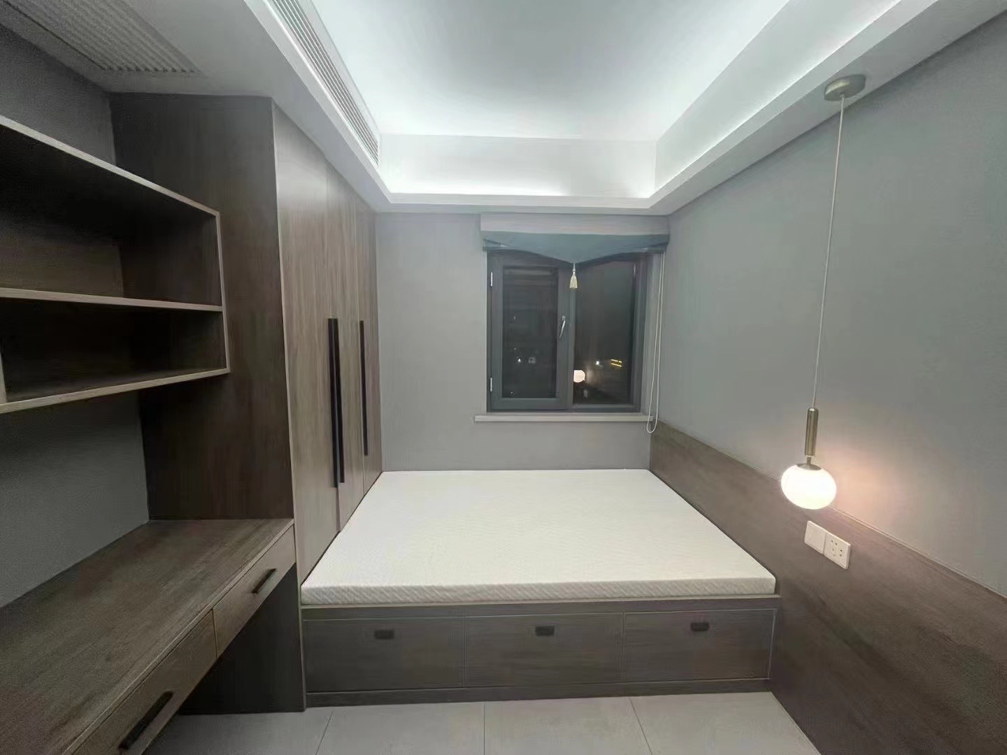 降价了，业主急售，城南，森林国际，电梯9楼，单价6500，双书包房就这一套，成色新，全屋中央空调